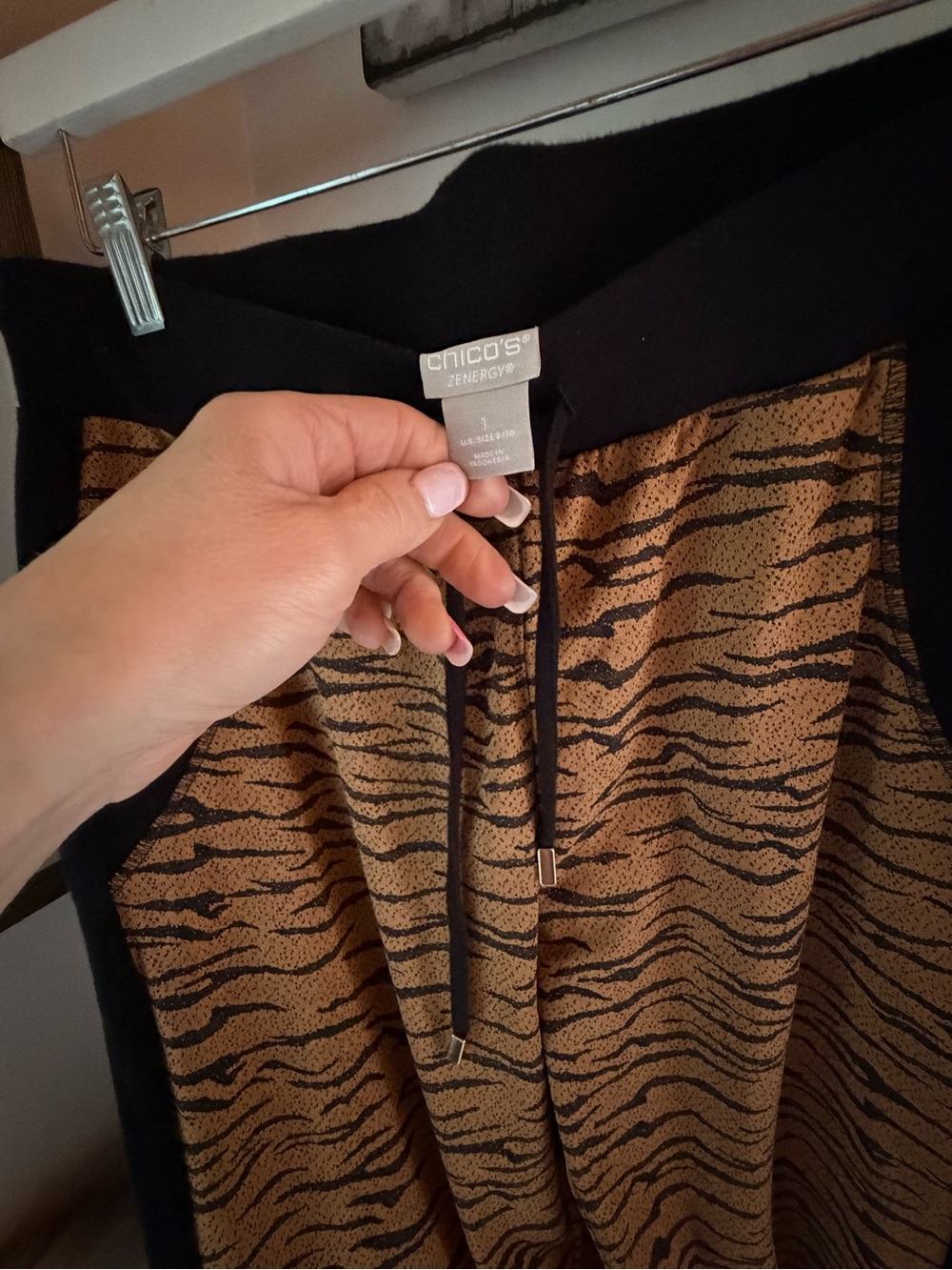 Chicos Zenergy Tiger Print Joggers - Picture 4 of 9